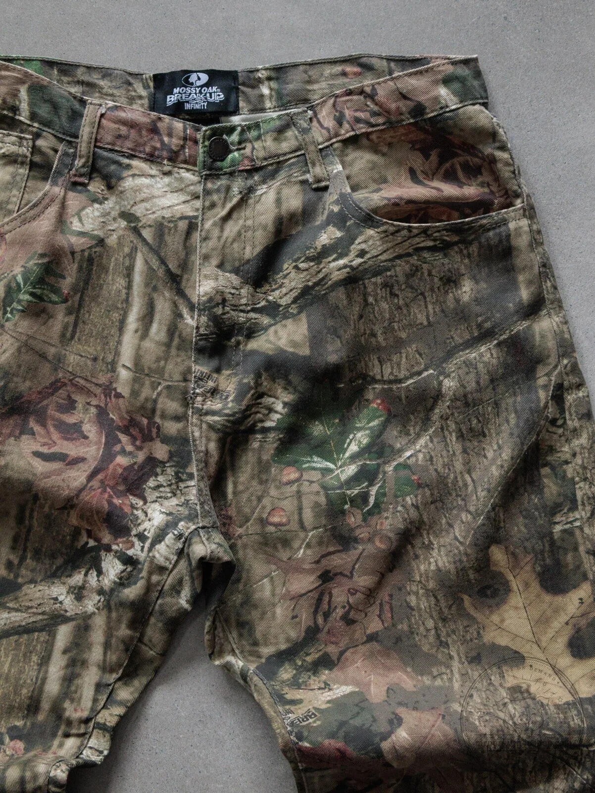 Mossy Oak Break-Up Infinity Camouflage Hunting Pants for Men 7 Mossy Oak Break-Up Infinity Camouflage Hunting Pants for Men